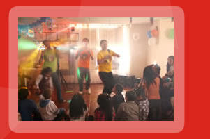 Shows musicales, mini carnavalito con sonido, luces y recreacion.